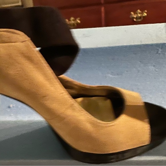 Shoes - Picture 9 of 13